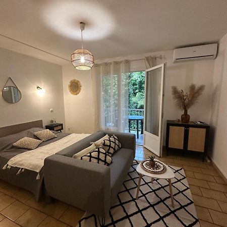 Charmant T1 Dans Le Verdon Greoux-les-Bains Exterior photo